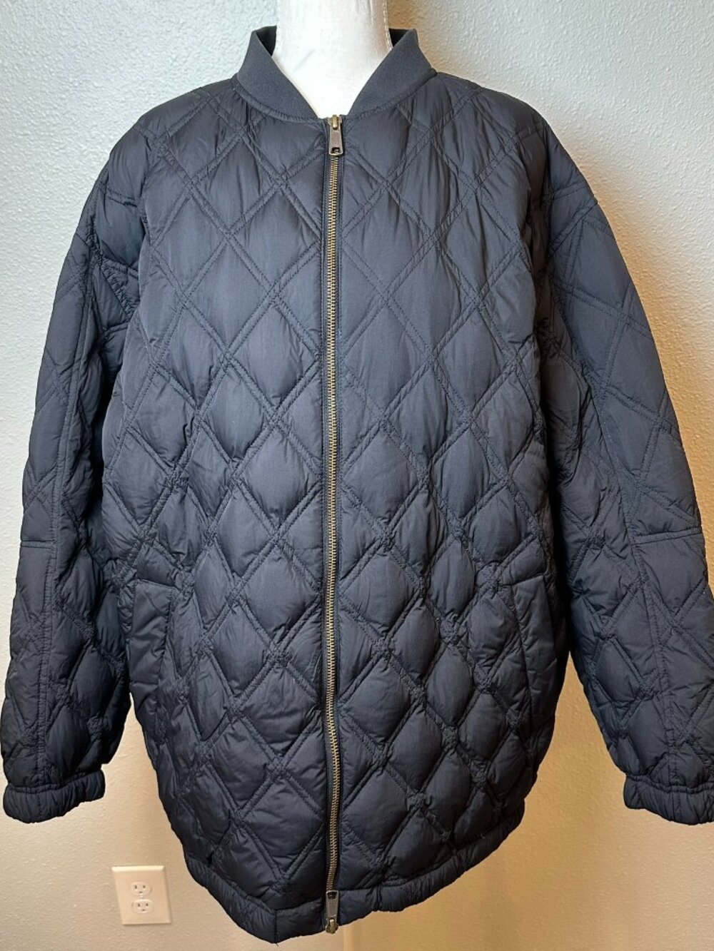 Marine Layer Marina Diamond Quilted Oversized Bomber Jacket Liner Black Large